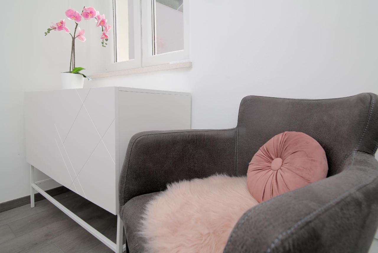 Seaside Apartment M Zaton 3 -Seaview And Parking Екстериор снимка