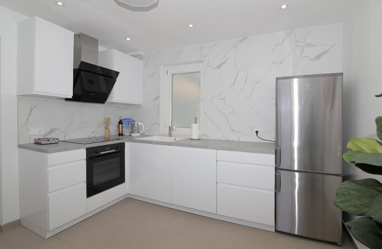 Seaside Apartment M Zaton 3 -Seaview And Parking Екстериор снимка